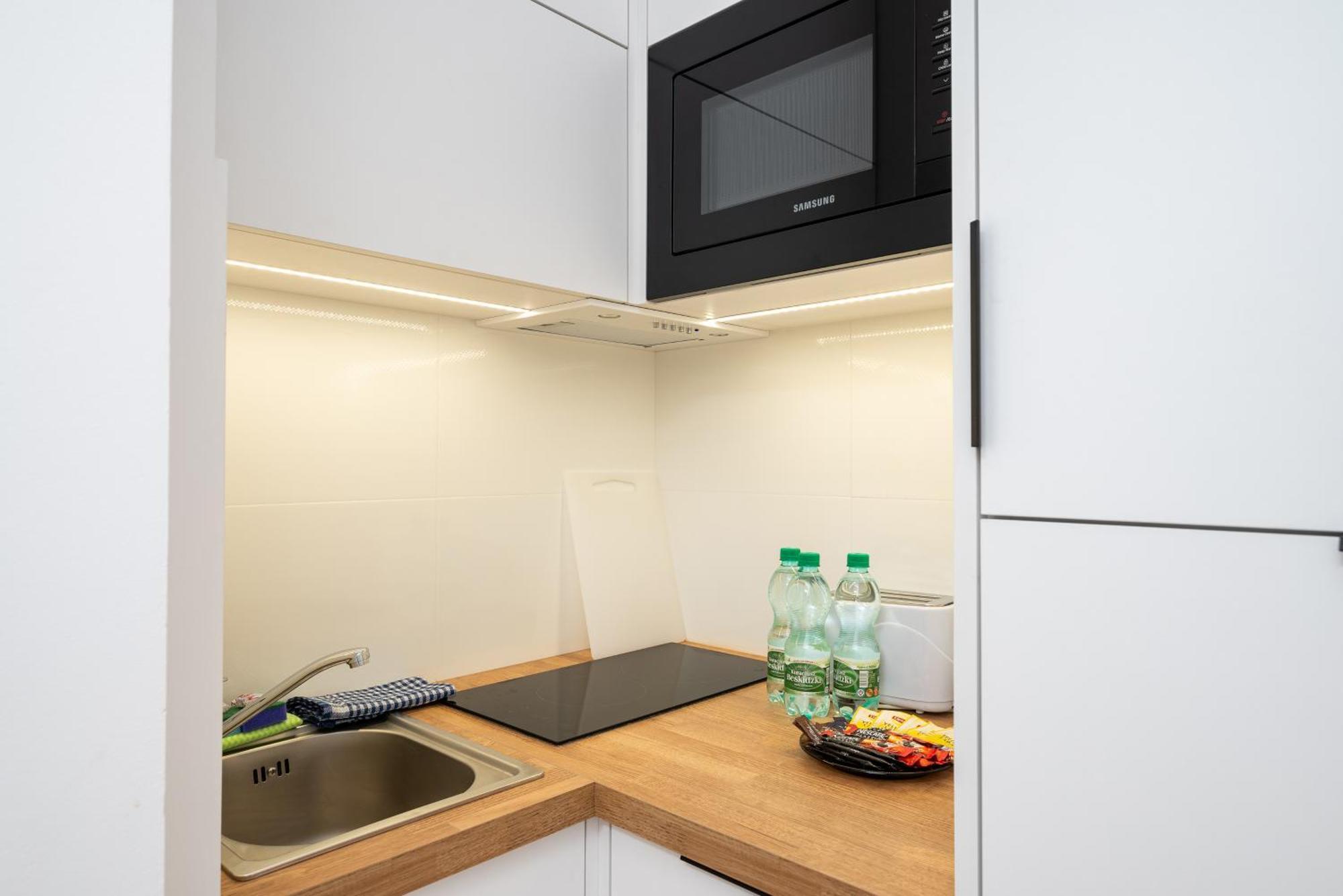 Krasinski Garden Comfort Apartment 바르샤바 외부 사진