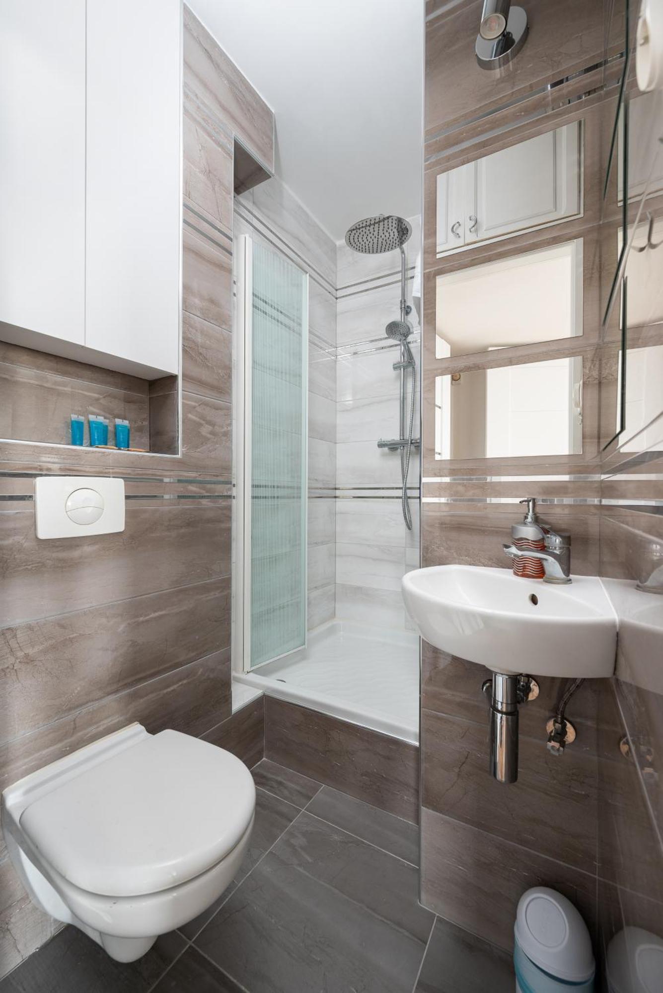 Krasinski Garden Comfort Apartment 바르샤바 외부 사진